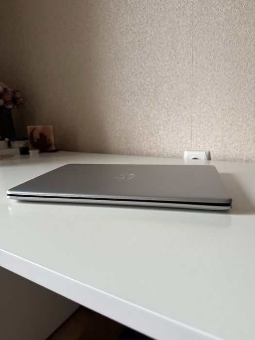 Продам ноутбук HP Laptop • Ryzen 7 • 16GB • 1TB SSD