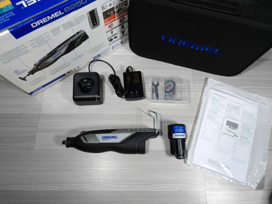 DREMEL Бесщеточный гравёр 8250 (следующая ступень после 8220)