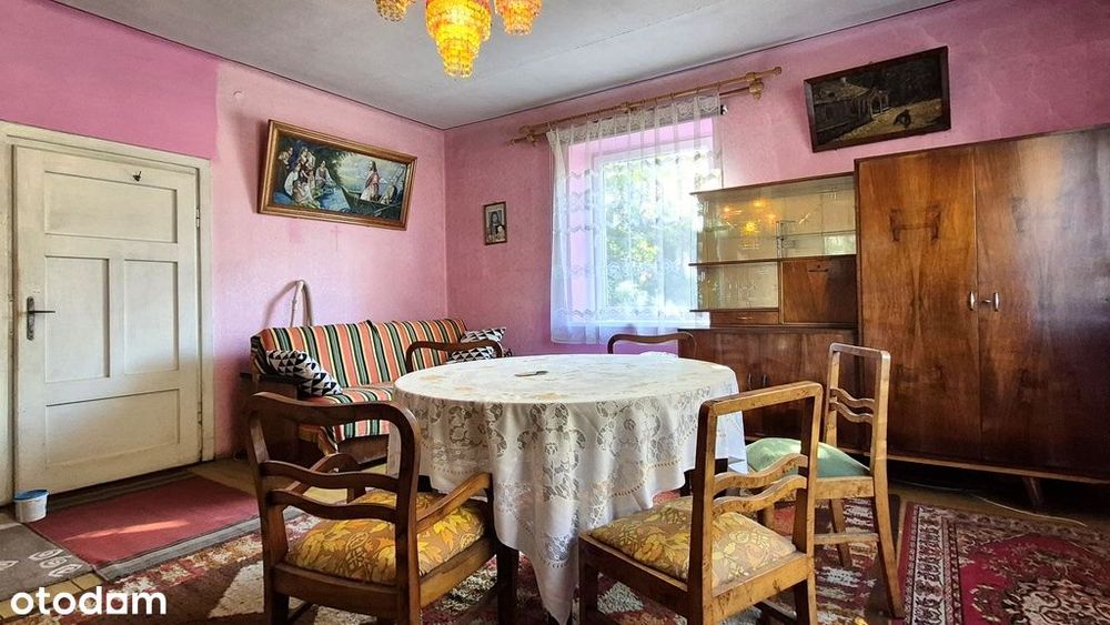 2 budynki na działce 500 m² w Radomsku