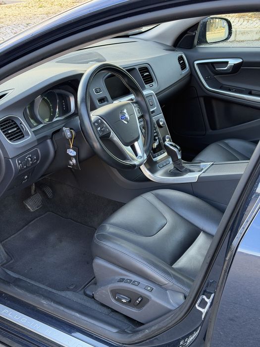 Volvo V60 hybrid 2014