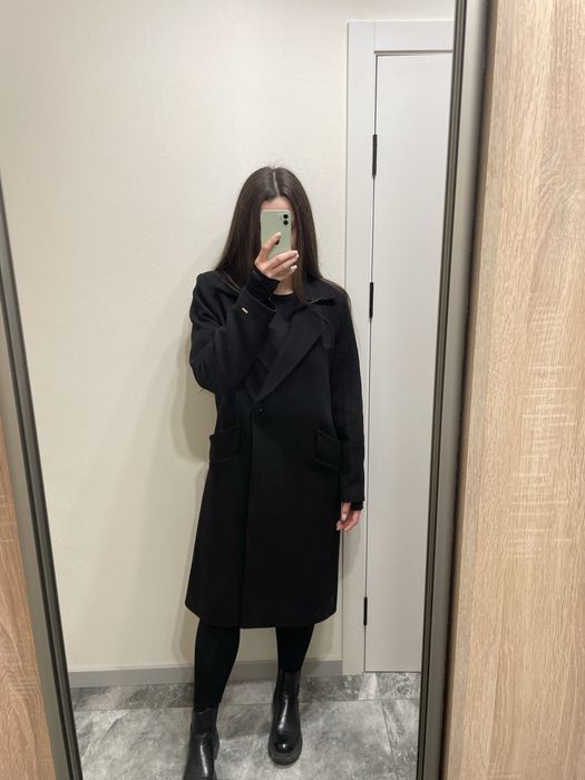 Пальто чорне прямого крою h&m