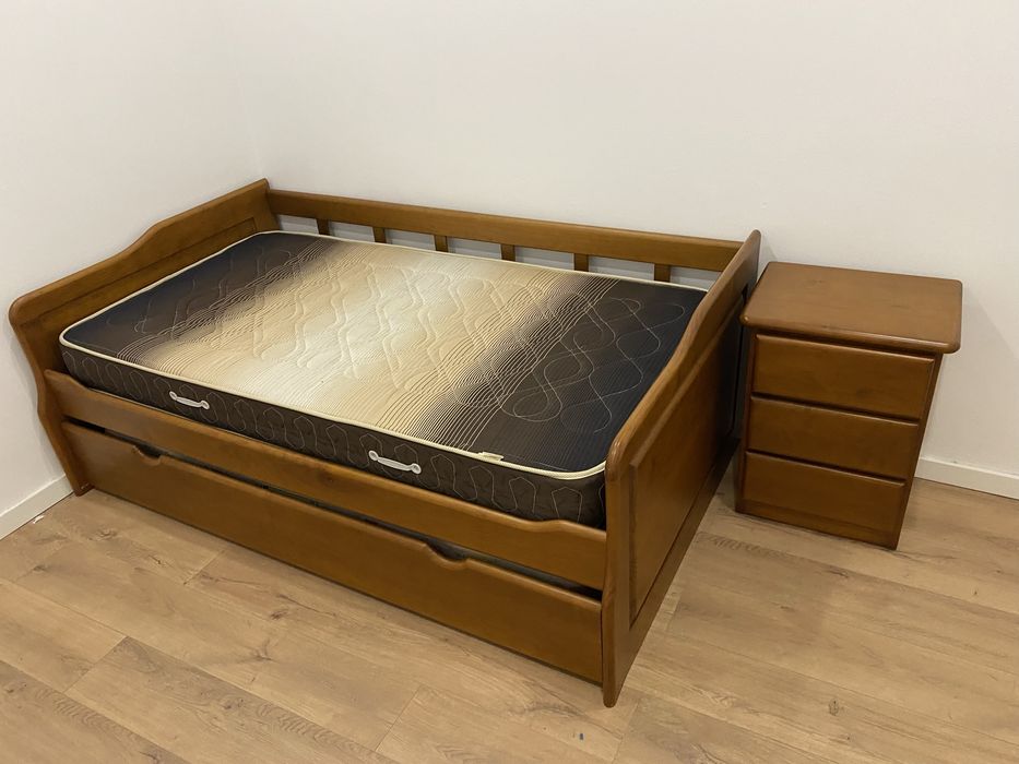 Cama Dupla com colchões