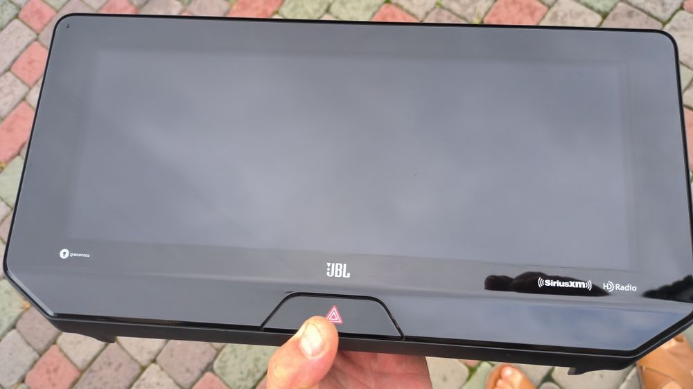 Оригінальна магнітола JBL Тойота Венза 2021