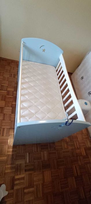 Berços com colchão
