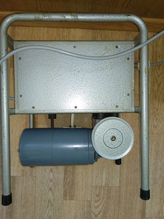 Электродвигатель с редуктором 220V 2000/235 об