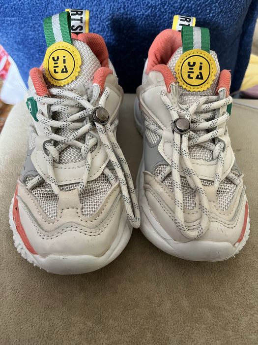 Кросівки дитячі. Дитячі класні кросівки