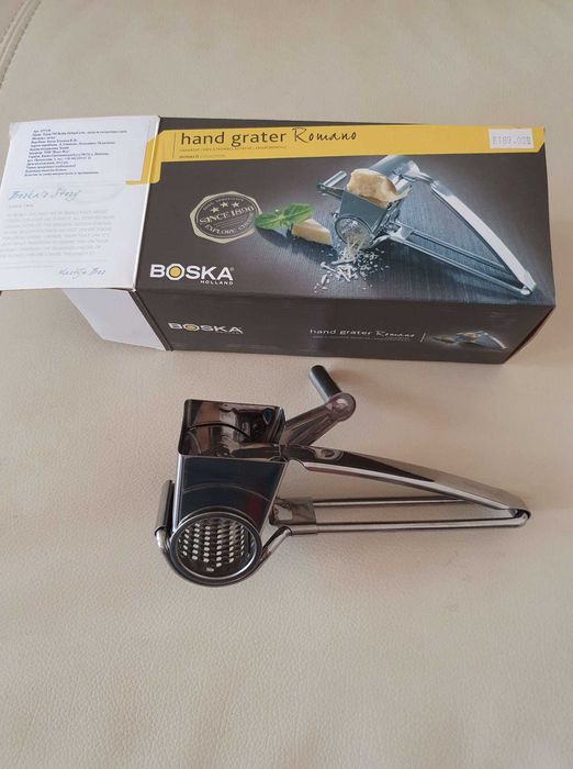 Приспособление для нарезки сыра-   терка Boska.