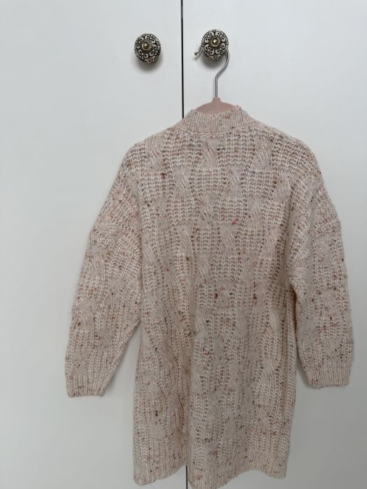 Nowy swetetek Reserved r.122