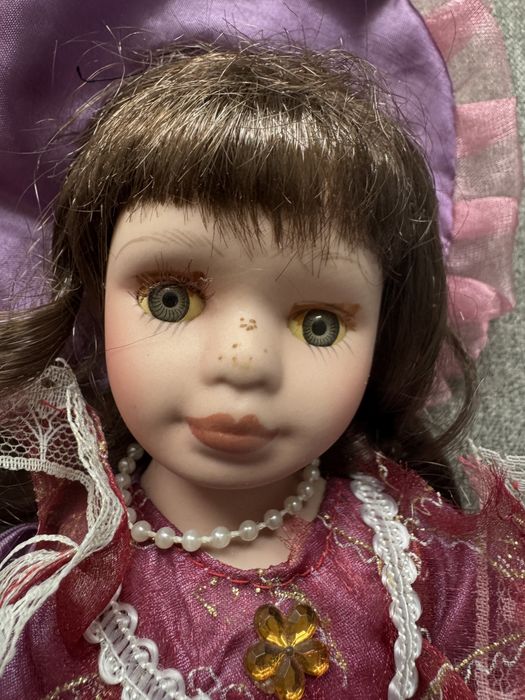 Lalka porcelanowa