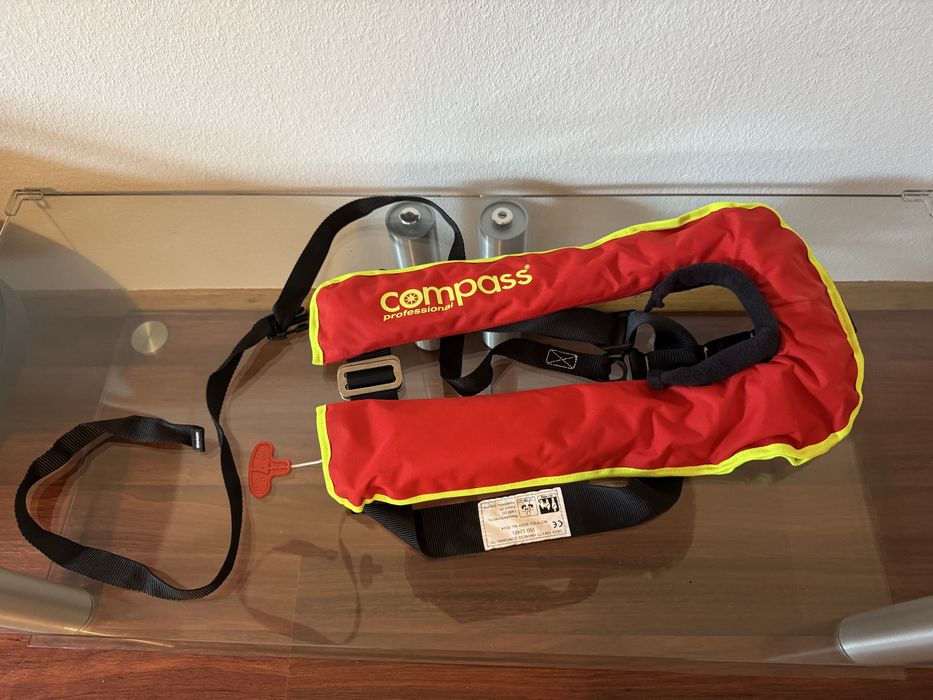 Рятувальний жилет Compass Professional Soft 300N спасательный жилет