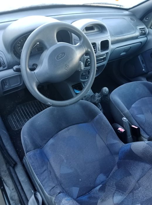 Clio 98, 1.4 (850€ )