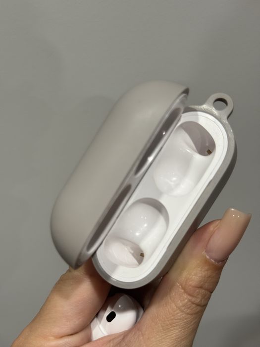 Навушники Apple AirPods Pro 2