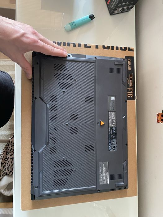 Laptop Gamingowy asus TUF F16 +Zestaw sluchawkowy+ myszka