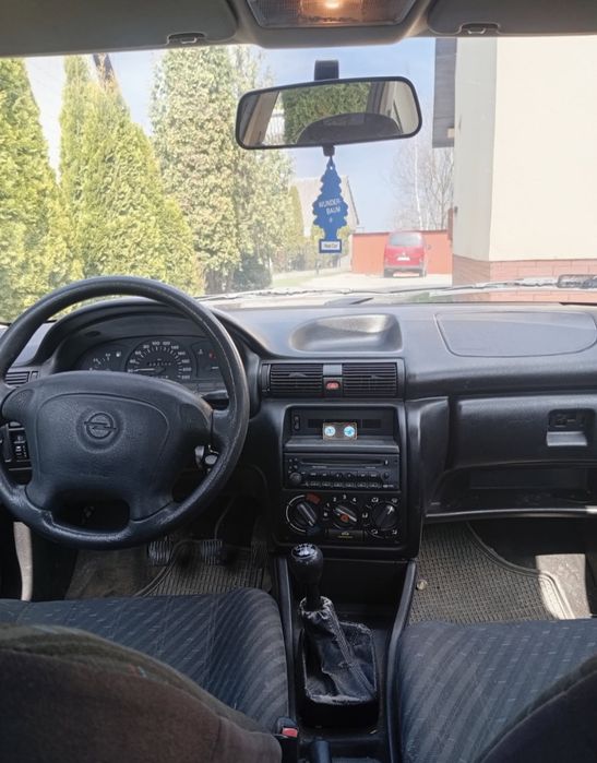 Sprzedam Opla Astrę