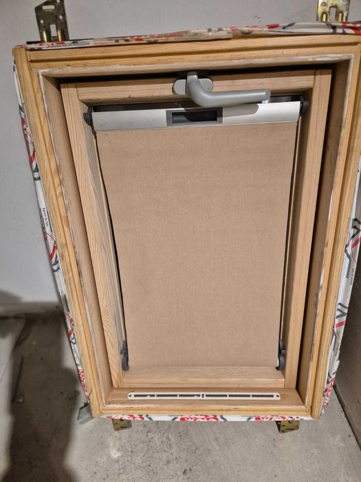 Janela de telhado - VELUX