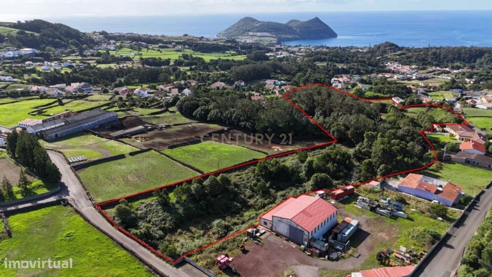 Ruin com Potencial em Posto Santo, Angra do Heroísmo