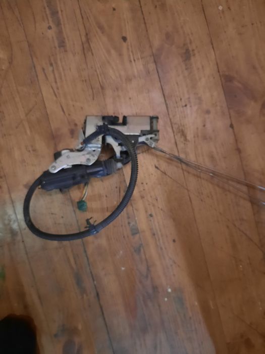 Задний стоп шевроле нива правый,левый