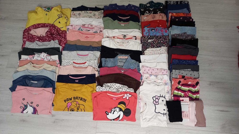 Ubranka dla dziewczynki 73 szt. - Rozm. 110/116 cm 5-6 lat