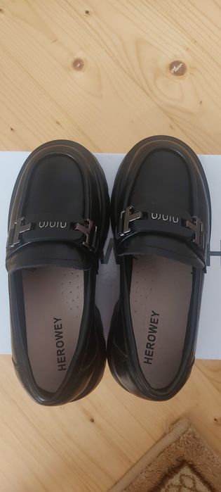 Лофери туфлі чорні 32 розмір