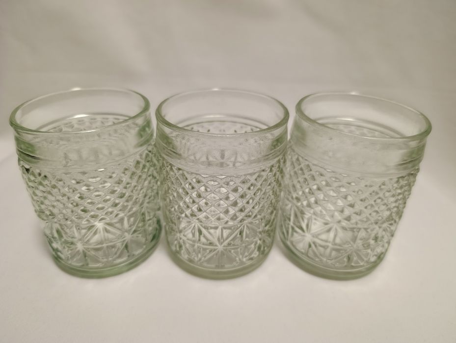Szklanki z grubego szkła
 Wintage