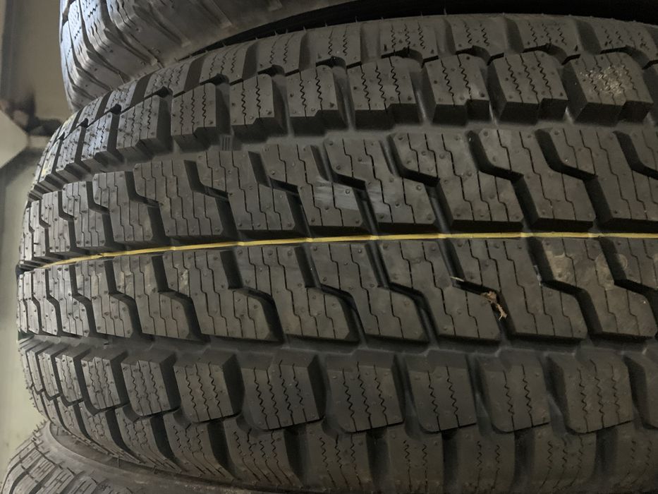 Шини 215/65 15C Nexen NBlue 4 Season Van