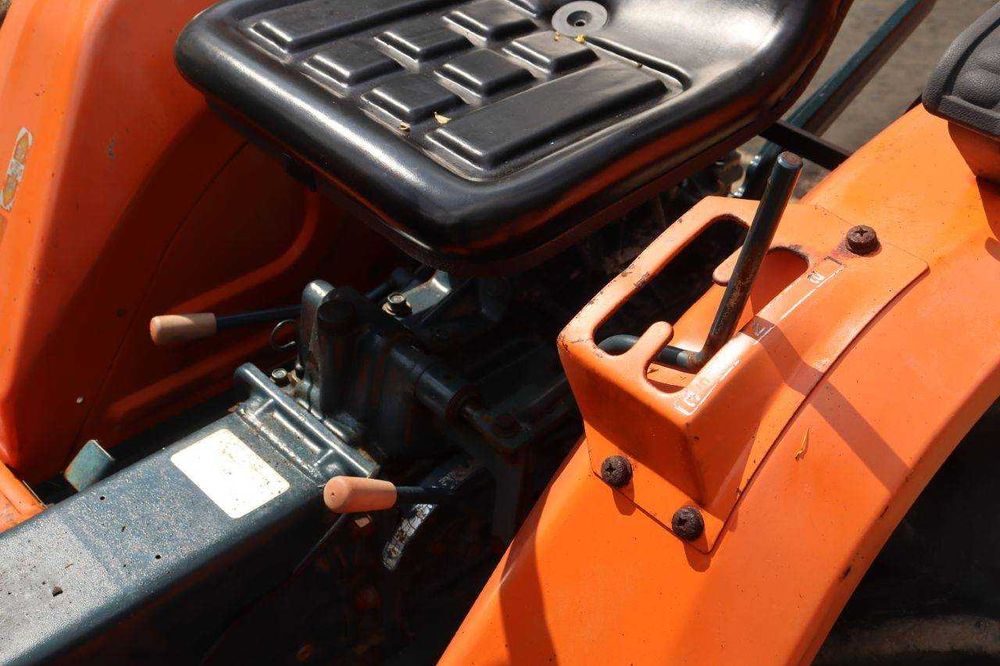 Mini traktorek Kubota B1402DT Diesel 14HP