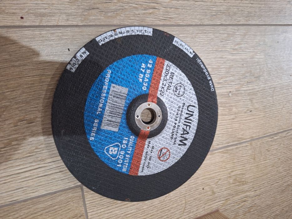 Rożnosci do garażowego majsterkowania