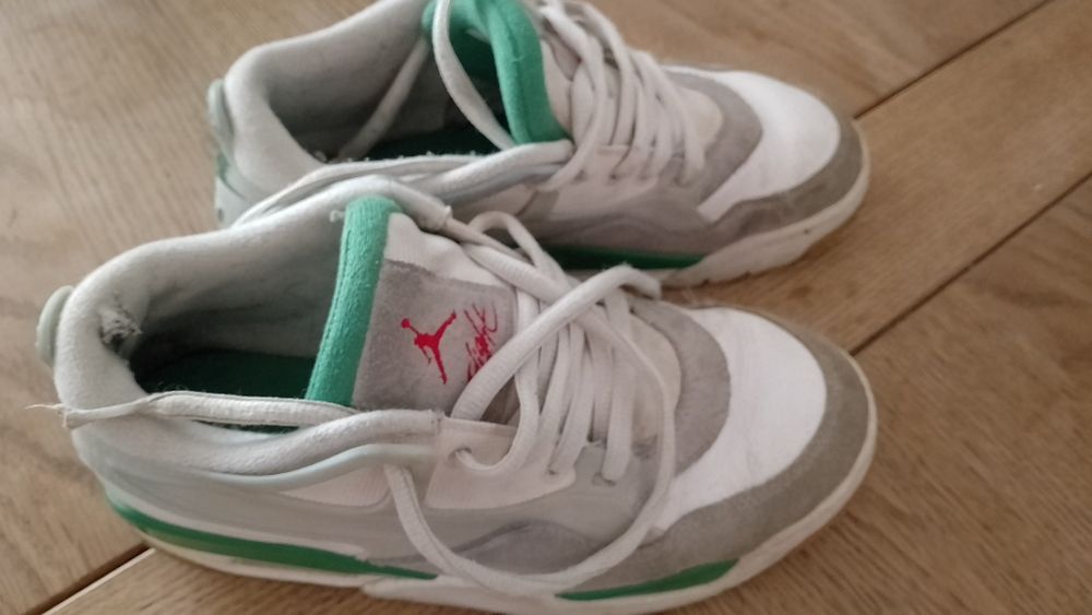 Buty Nike Air Jordan 4 pine rozm. 39