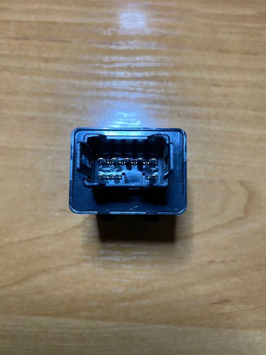 MR122496 реле стеклоочистителей Mitsubishi Pajero Sport