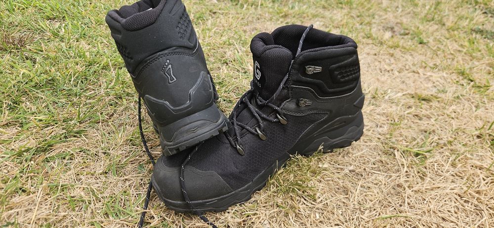 Botas caminhada Inov8 Roclite Pro G 400 GTX v2.  Impermeáveis