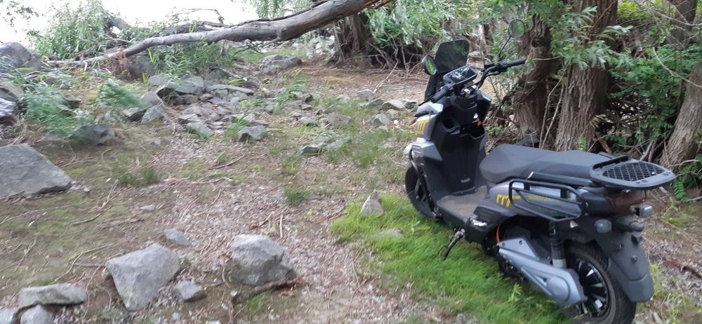 Економний Потужний 3000w  SokMoto ADV LITHIUM 72V 45ah Вартість 100 км пробігу 22 грн