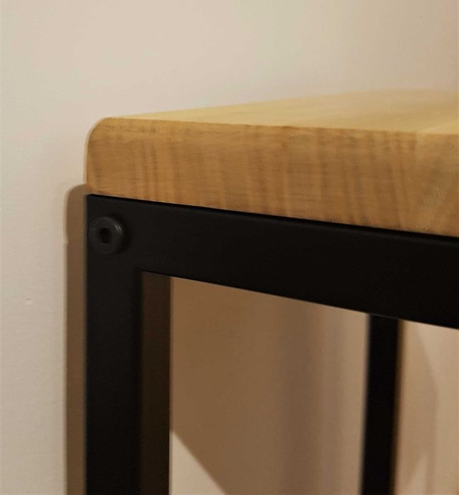 Mesa auxiliar de estilo nórdico