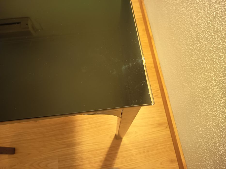 Mesa cozinha com tampo de vidro