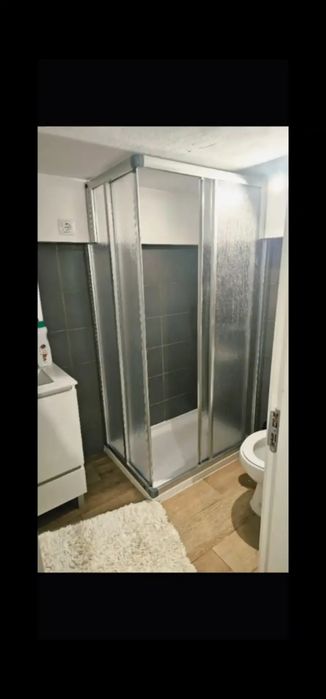 Apartamento T2 com pequeno pátio para arrendar
