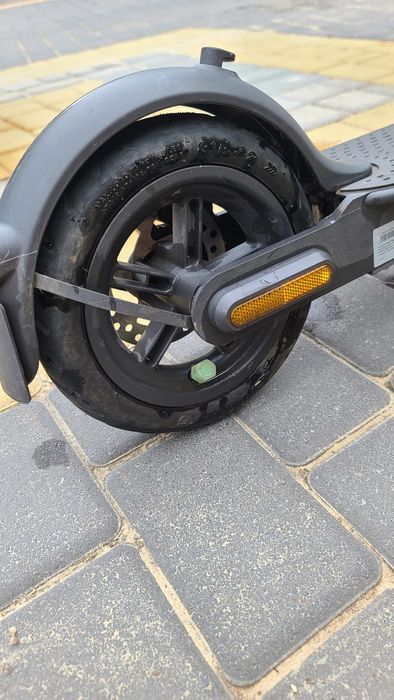 Продам  ОРИГІНАЛЬНИЙ Електросамокат Xiaomi Mi Electric Scooter Pro 2