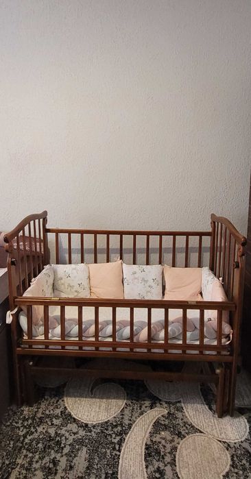 Ліжечко дитяче з маятником . Бортики та матрас
