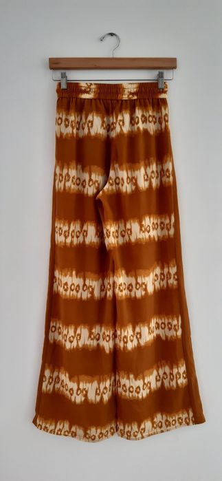 Calças tie dye da H&M