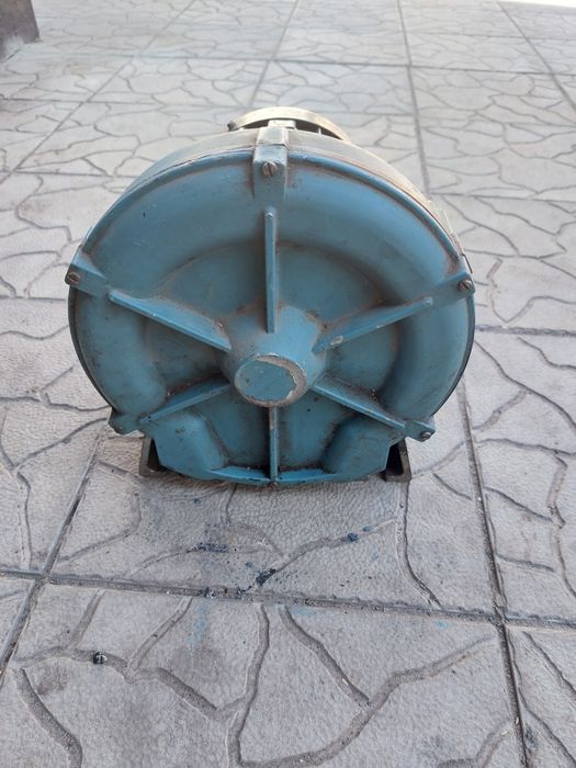 Помпа електрична