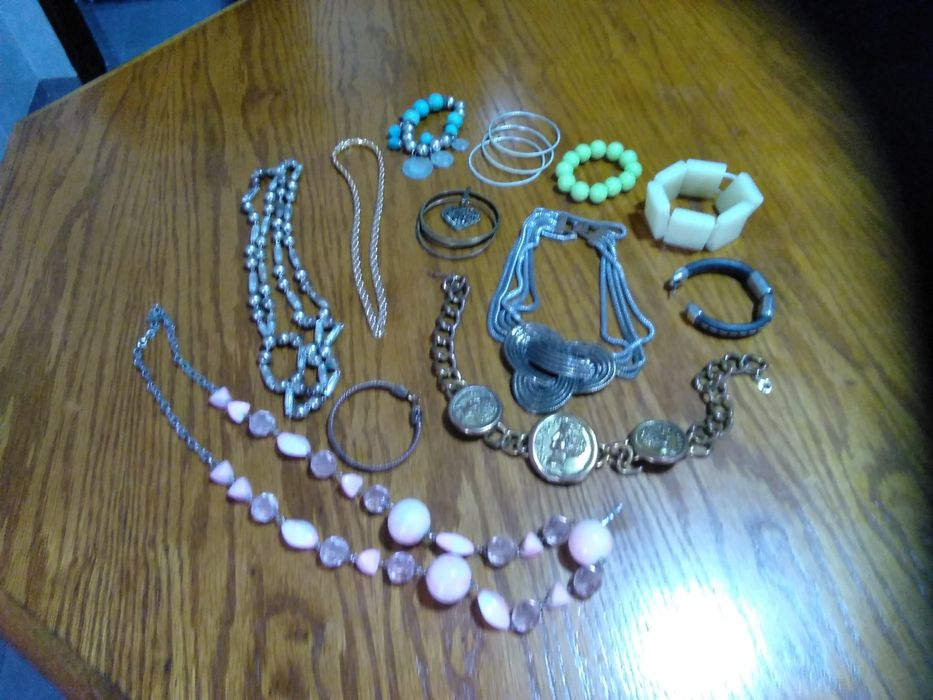 Lote de bijuteria
