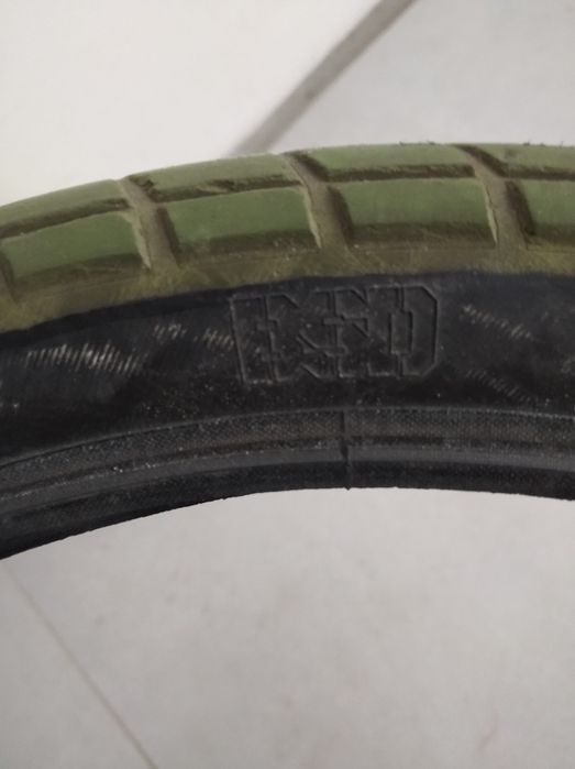 Продам покришку BSD