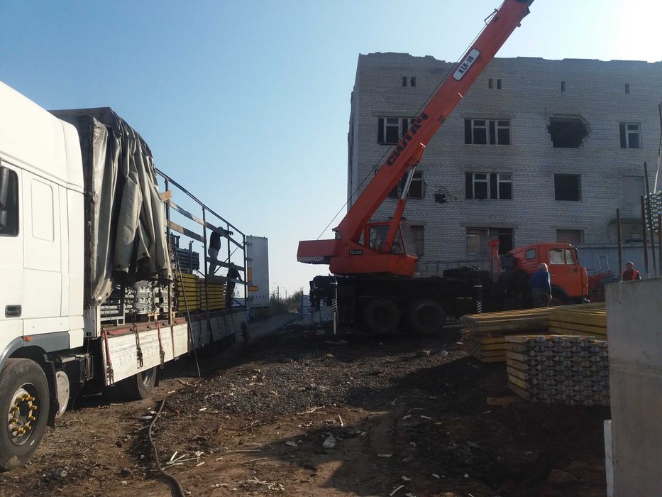 Послуги спецтехніки Автокран Грузоперевезення Фура