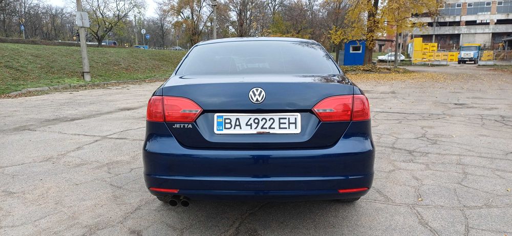 Volkswagen Jetta 2.0 Автомат 2012 року в гарному стані