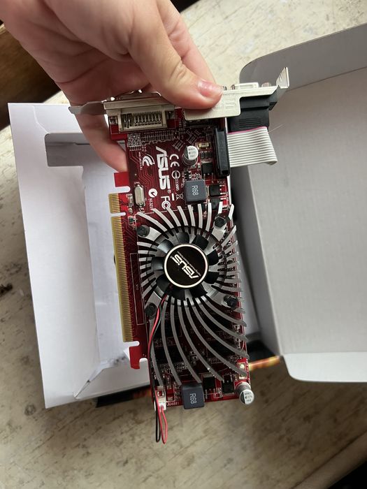 видеокарта ASUS EAH5450 HDMI 1GB DDR3