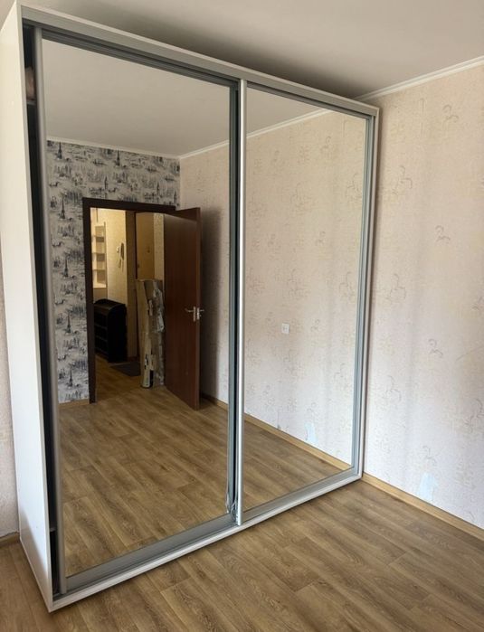 Шкафы купе. Большой выбор декора