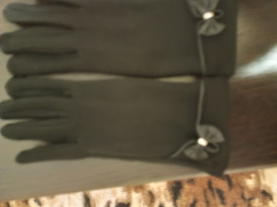 Перчатки жіночі,чорні.