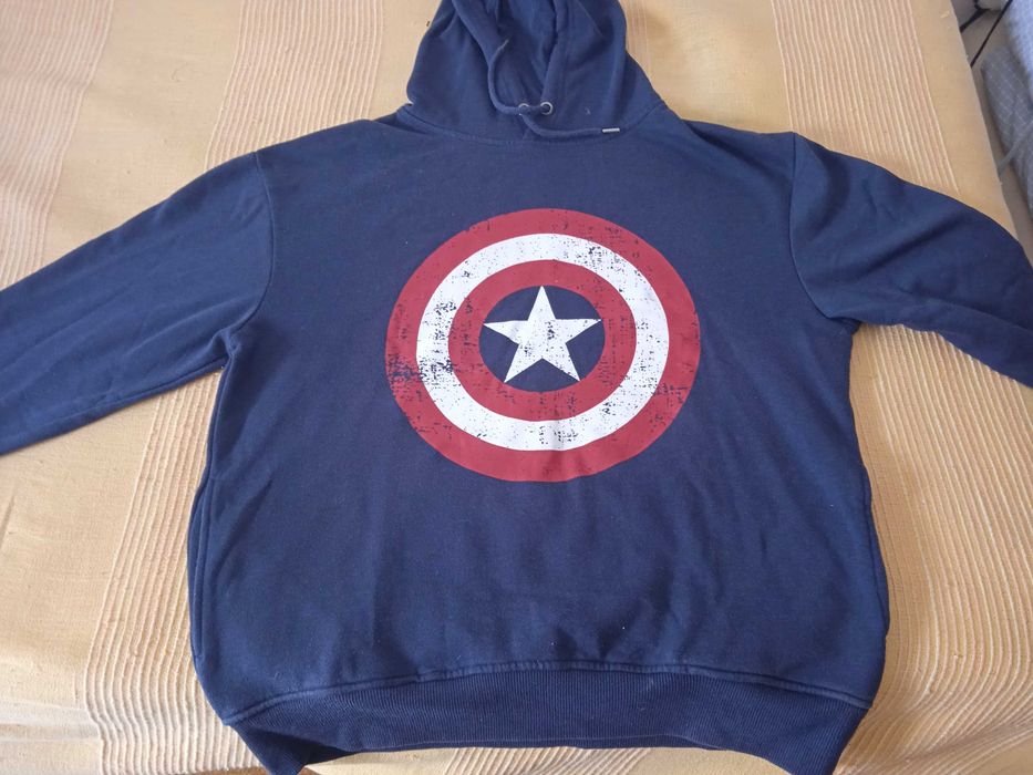 2 sweatshirts Marvel e Pull and Bear