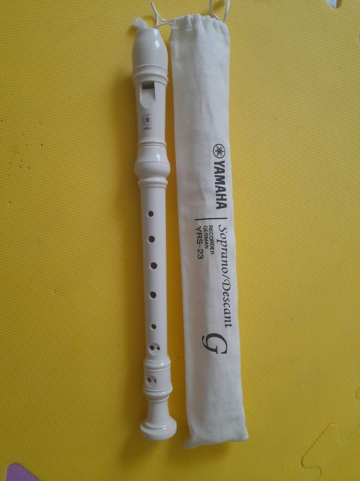 Блок-флейта Yamaha YRS-23 Soprano