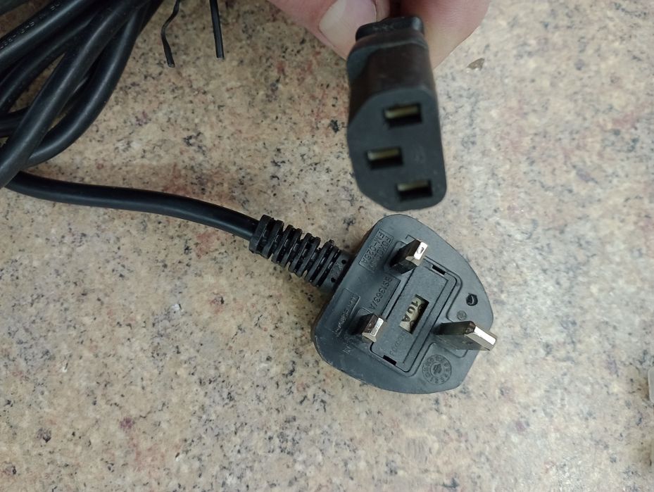 Сетевой кабель питания