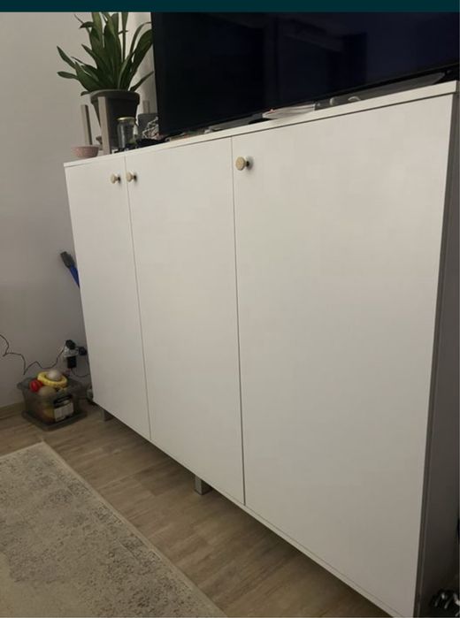 Biała  komoda z plyty mdf