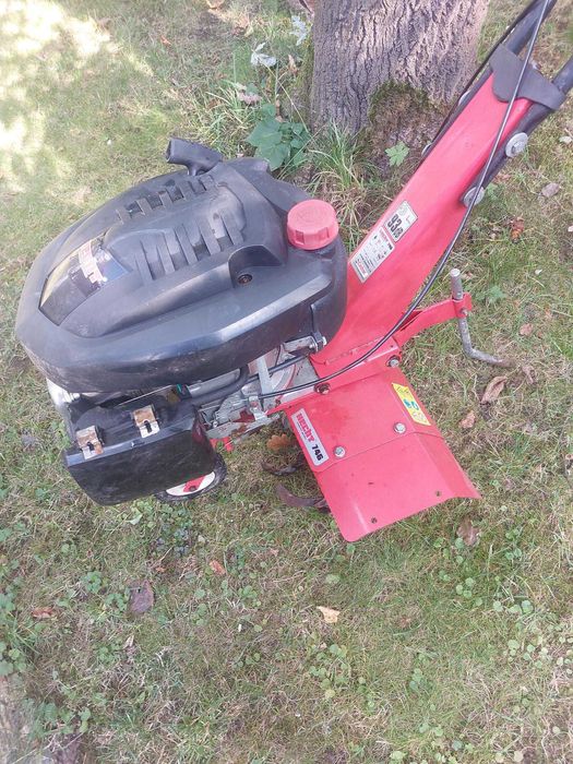 Glebogryzarka spalinowa HECHT 746 – dobry stan, mało używana